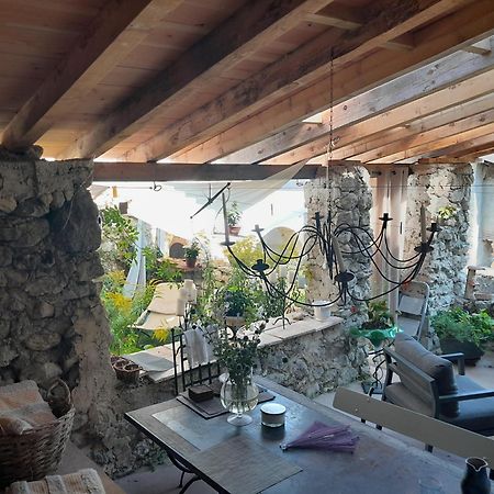 Chambre D'Hotes La Romarine Barnave Exteriér fotografie