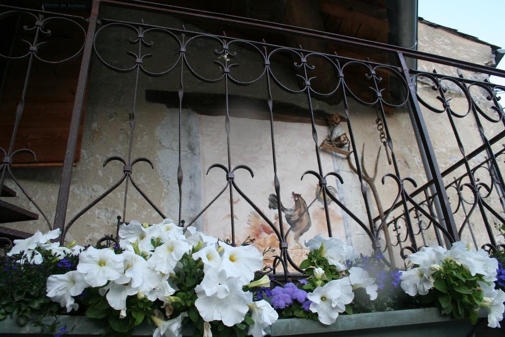 Chambre D'Hotes La Romarine Barnave Exteriér fotografie