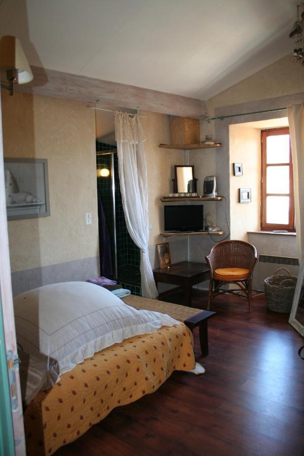Chambre D'Hotes La Romarine Barnave Exteriér fotografie