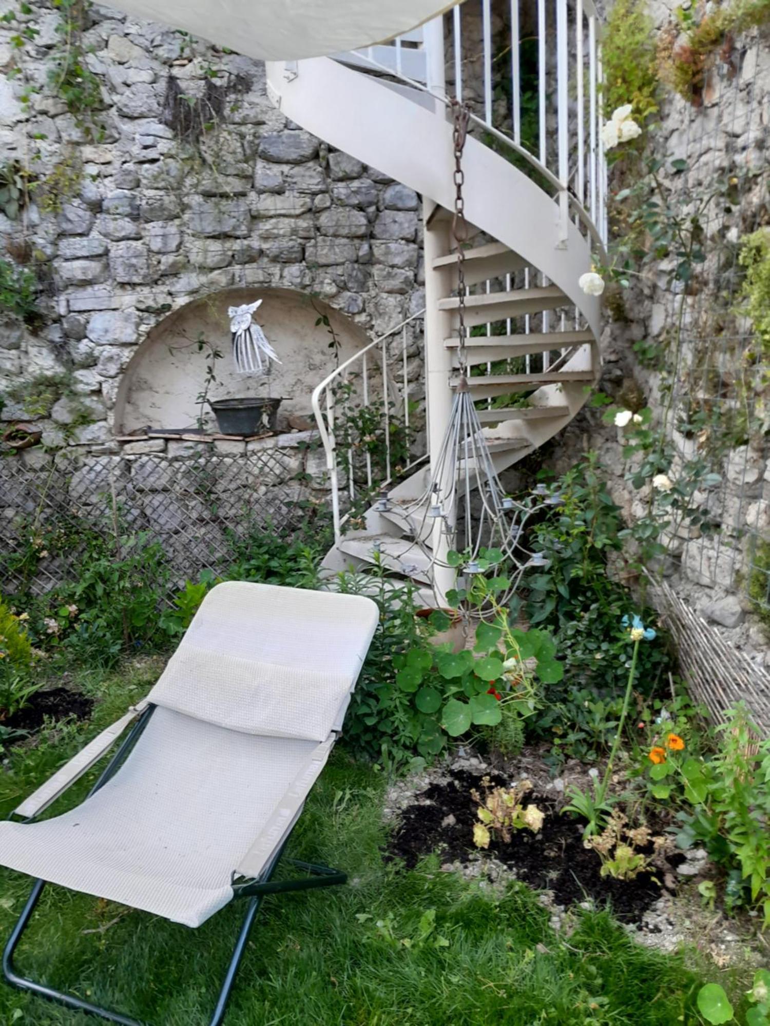 Chambre D'Hotes La Romarine Barnave Exteriér fotografie