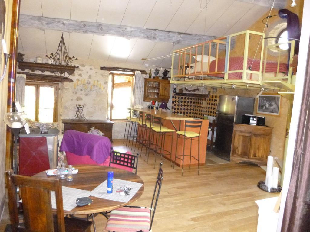 Chambre D'Hotes La Romarine Barnave Pokoj fotografie