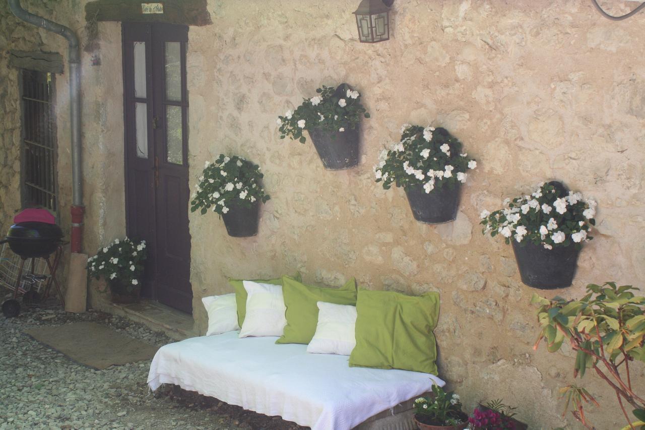 Chambre D'Hotes La Romarine Barnave Exteriér fotografie
